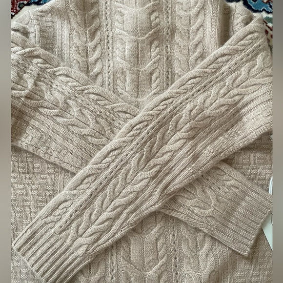 Joie 2-Ply Pure Cashmere Sweater / Size Large - Picture 4 of 8